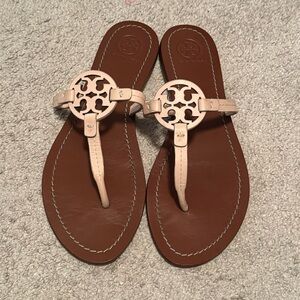 Light pink Tory Burch sandal